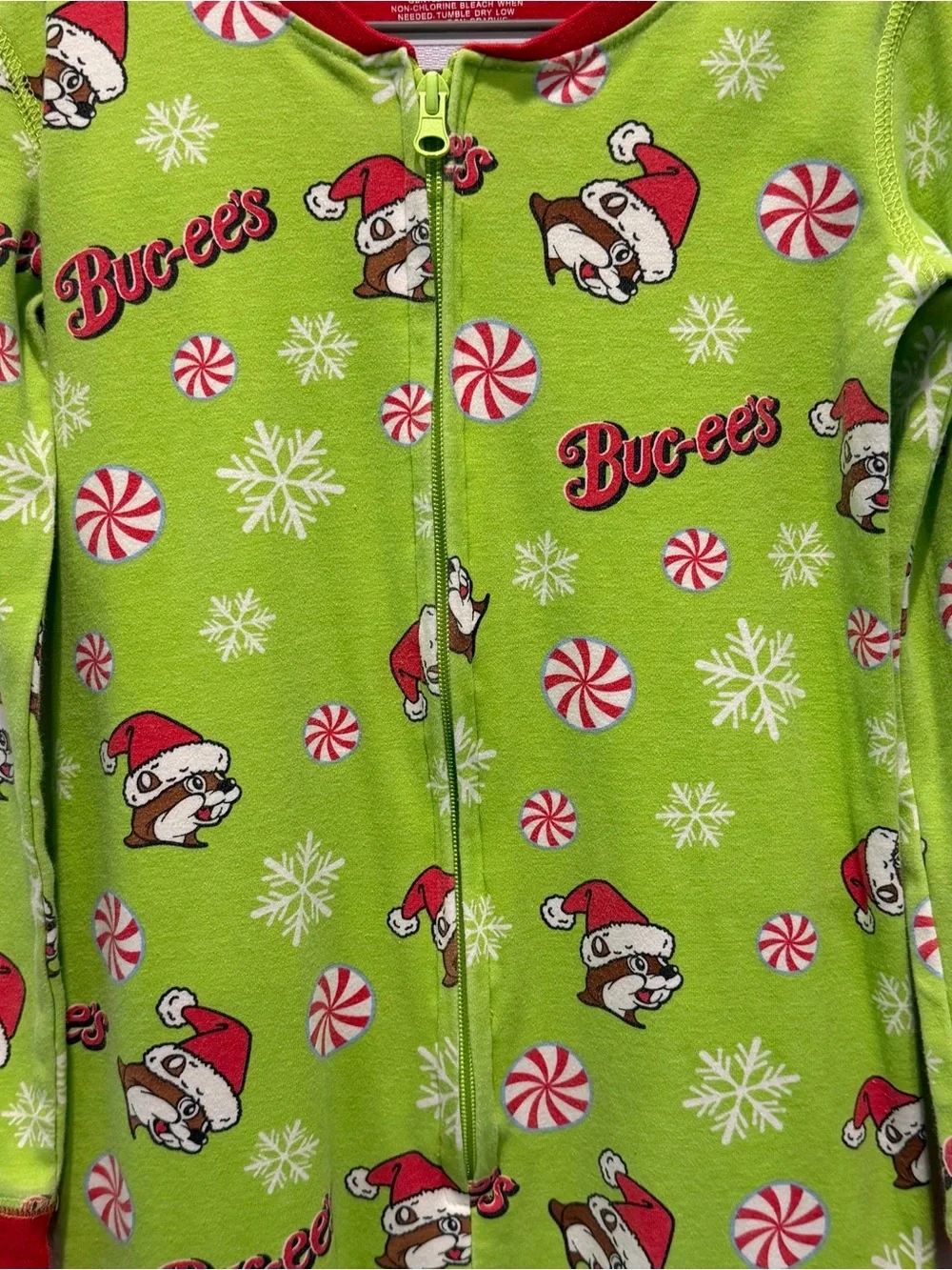 Buc-ees Kids Youth Zipper Holiday Pajamas One Piece Size Small Christmas